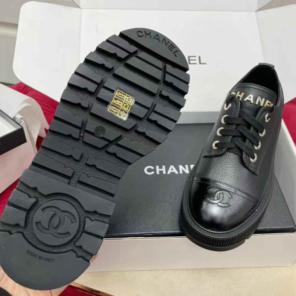 CHANEL Casual leather shoes