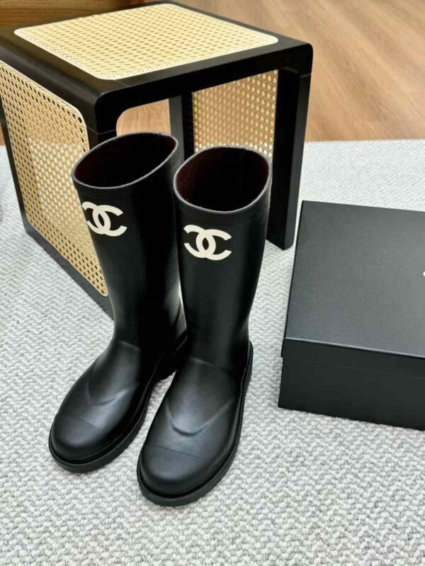 CHANEL Woo-boots