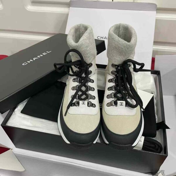 CHANEL 23B Sockshoes