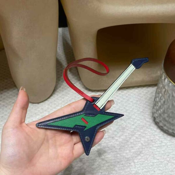 HERMES ROCK Guitar pendant