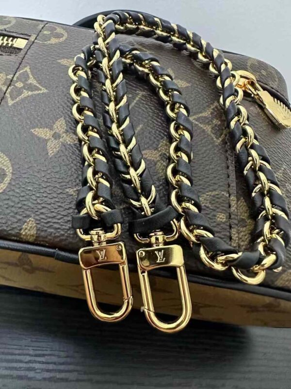 LV VANITY CHAIN POUCH M47125