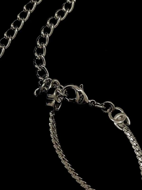 CHANEL Long necklace