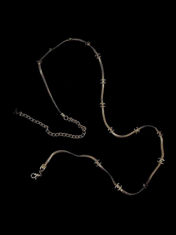 CHANEL Long necklace