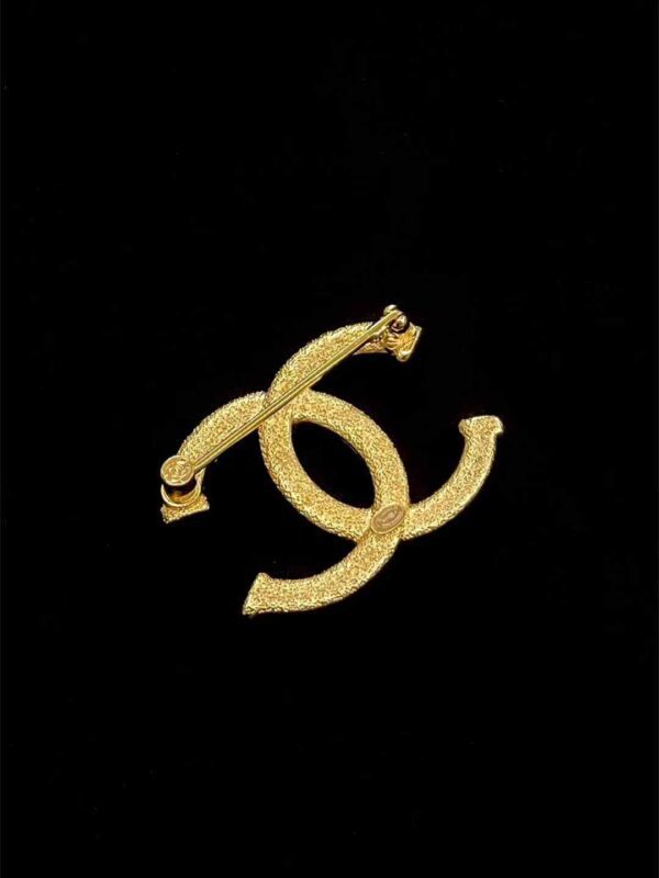 CHANEL Brooch