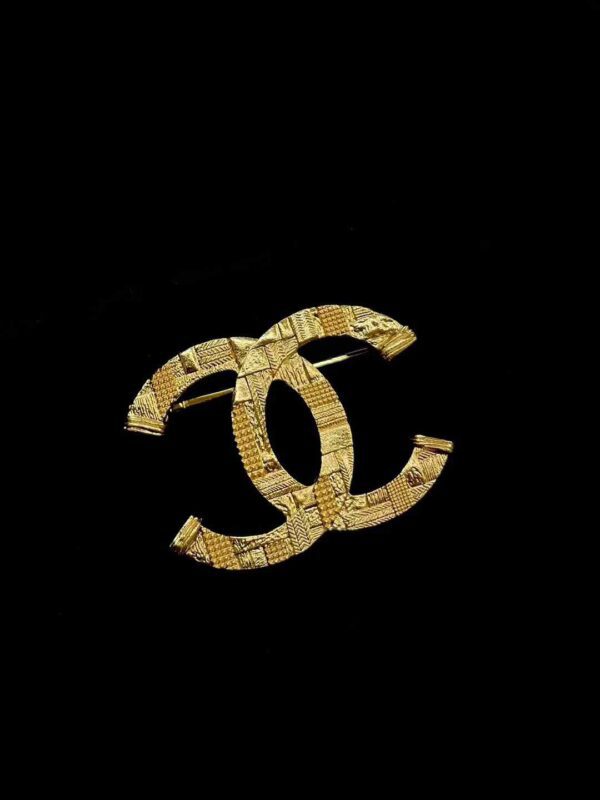 CHANEL Brooch