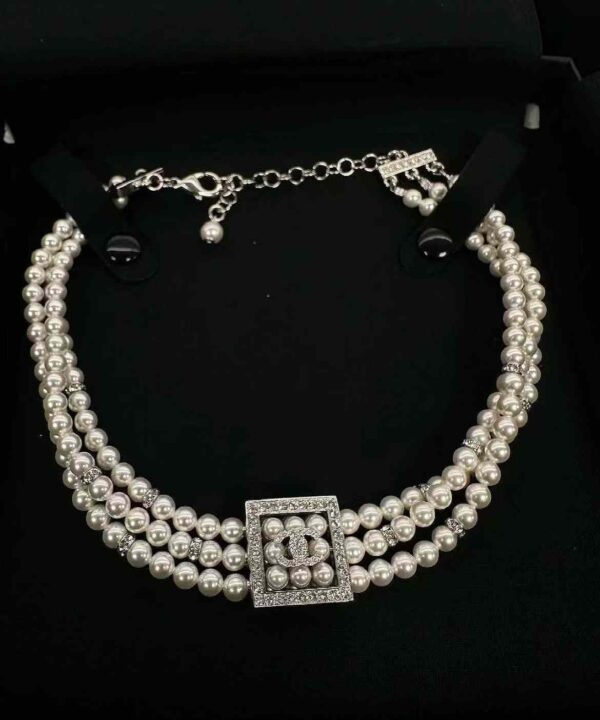 CHANEL Necklace