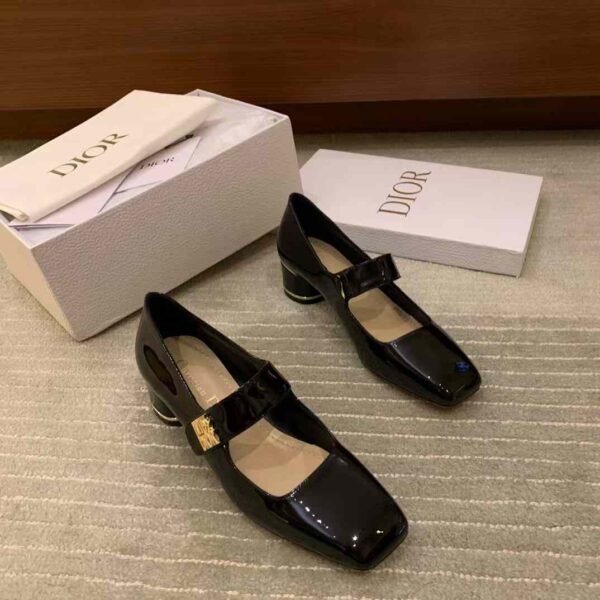 MISS DIOR Leather shoes