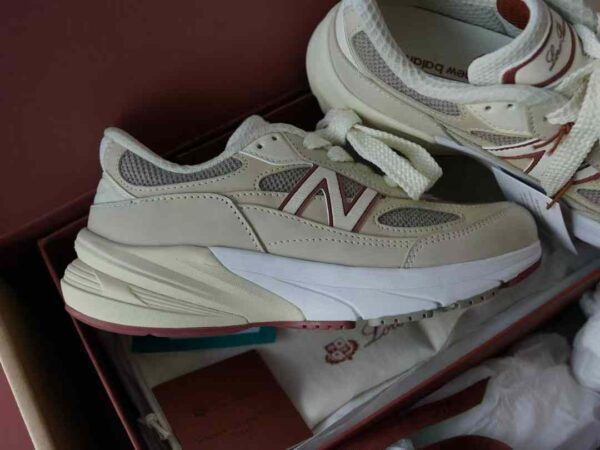 LORO PIANA NEW BALANCE 990V6 Sneakers