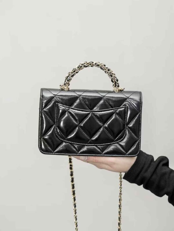 CHANEL Chain wallet