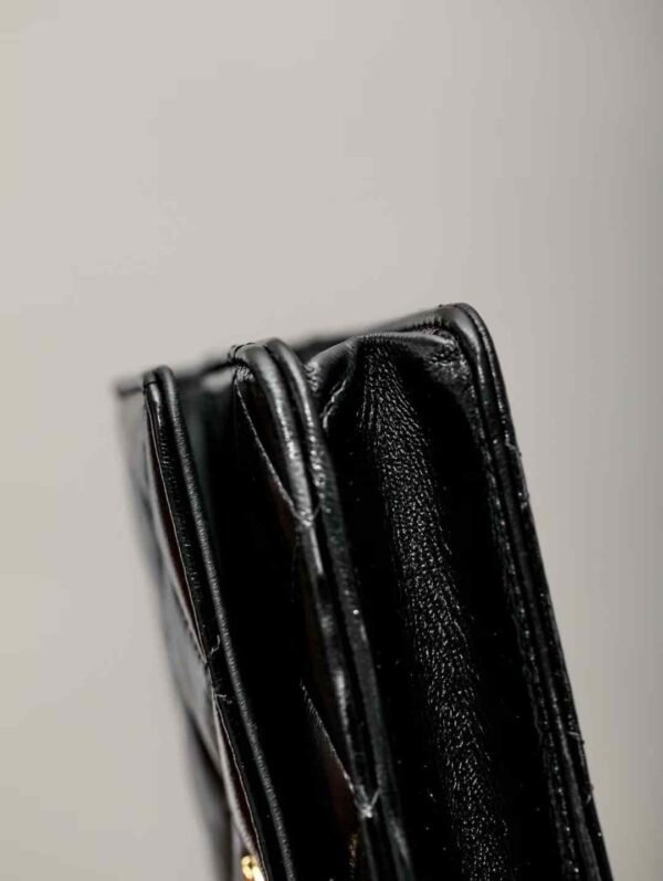 CHANEL Chain wallet