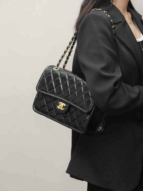 CHANEL FLAP BAG