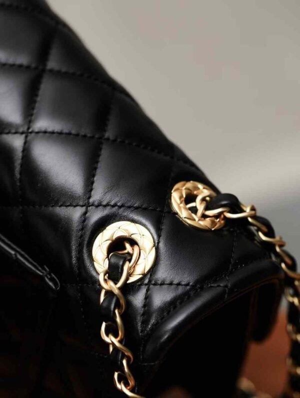 CHANEL FLAP BAG