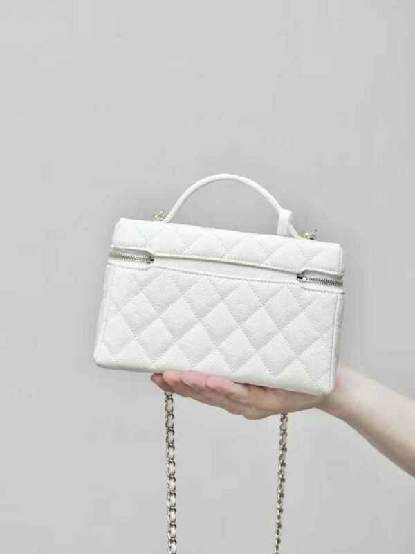 CHANEL Long Vanity with Chain