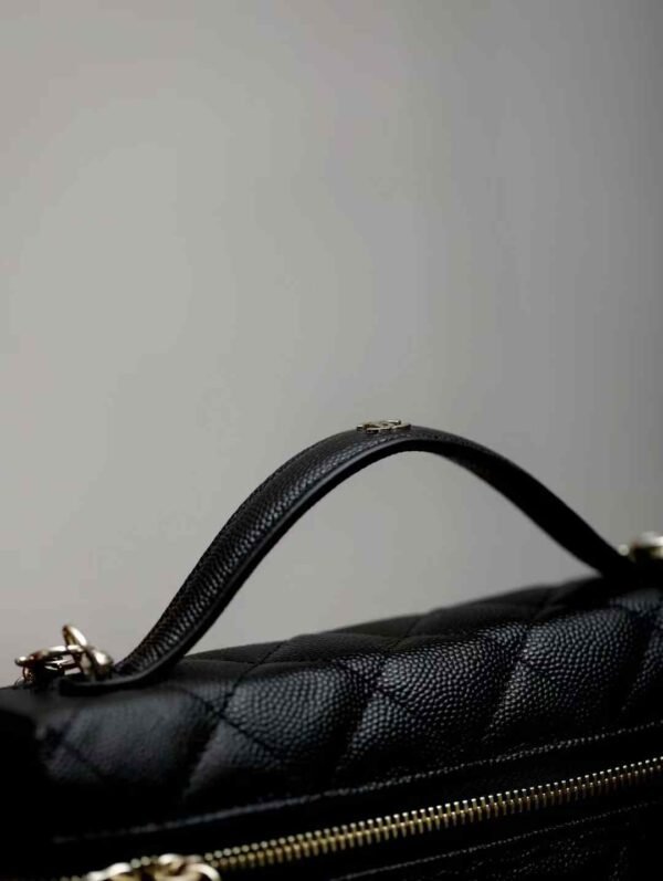 CHANEL Long Vanity with Chain