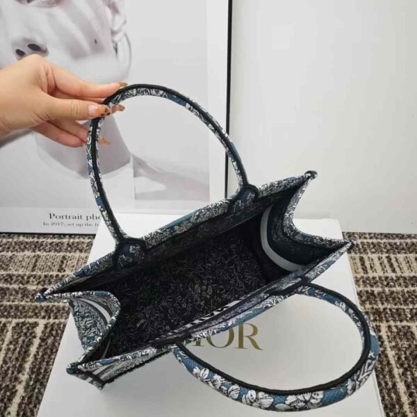 Medium Dior Book Tote