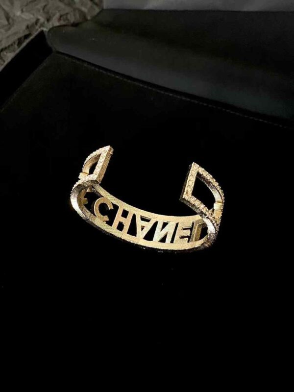 CHANEL Bracelet
