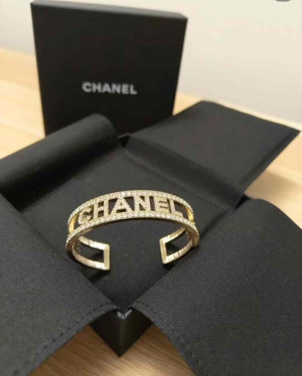 CHANEL Bracelet