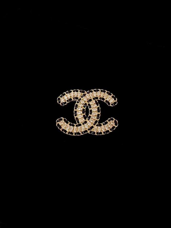 CHANEL Brooch