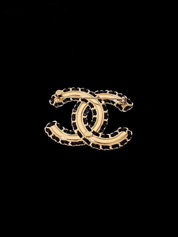 CHANEL Brooch