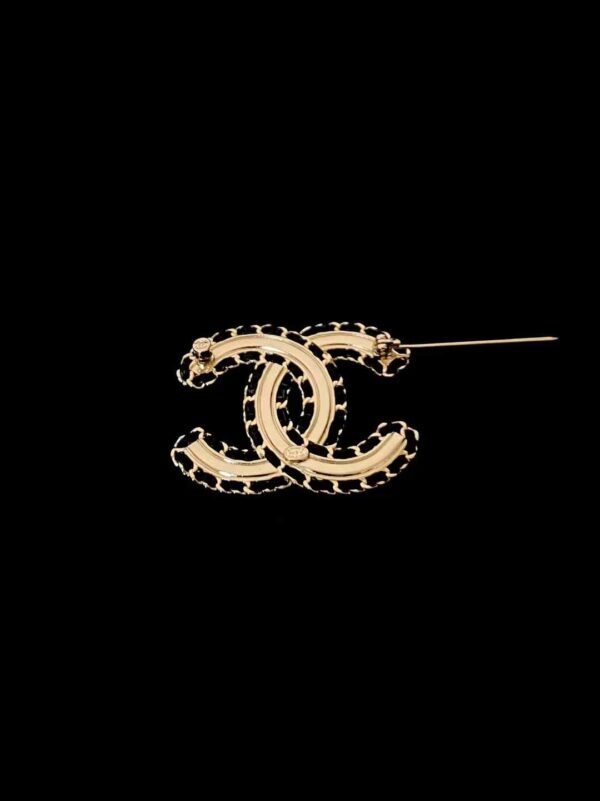 CHANEL Brooch