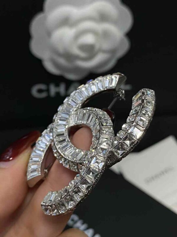 CHANEL Brooch