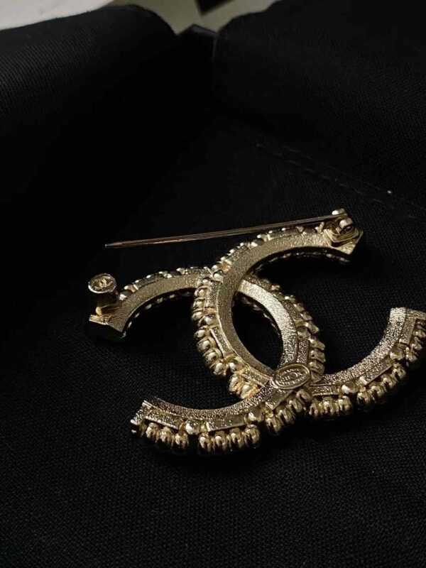 CHANEL Brooch