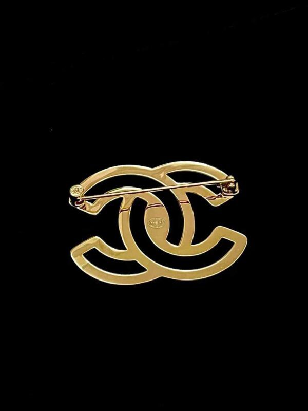 CHANEL Brooch