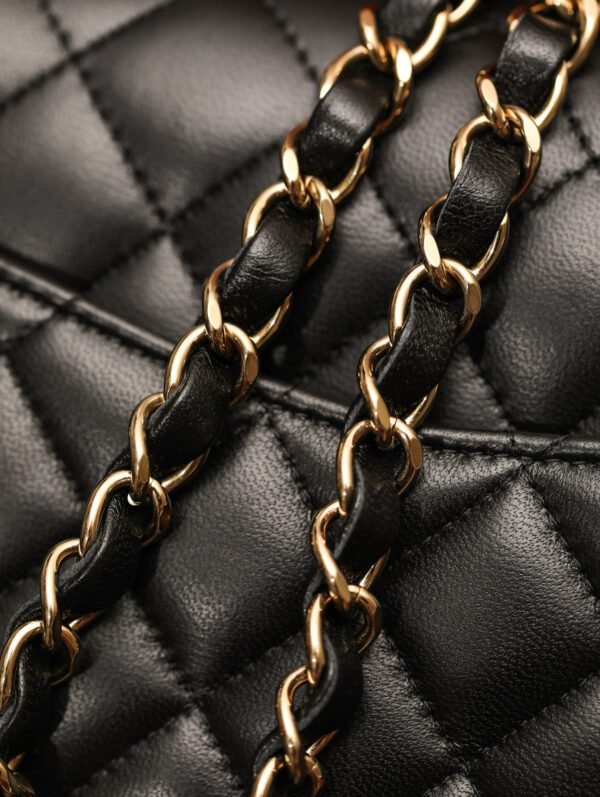 CHANEL MINI FLAP BAG