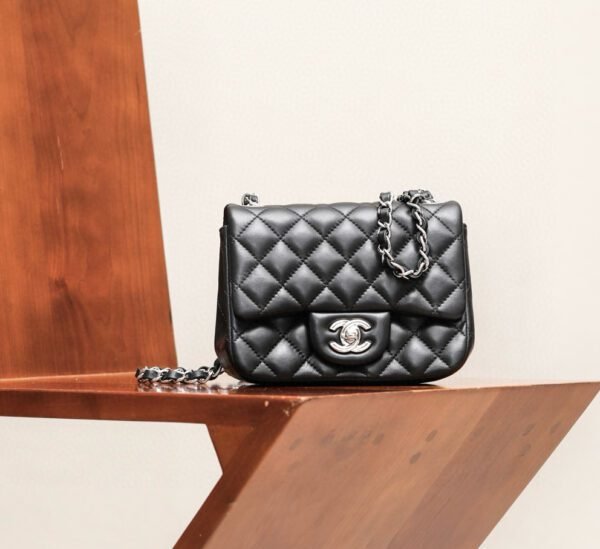 CHANEL MINI FLAP BAG