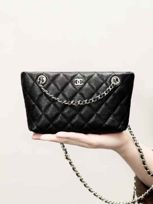 CHANEL MINI SHOPPING BAG