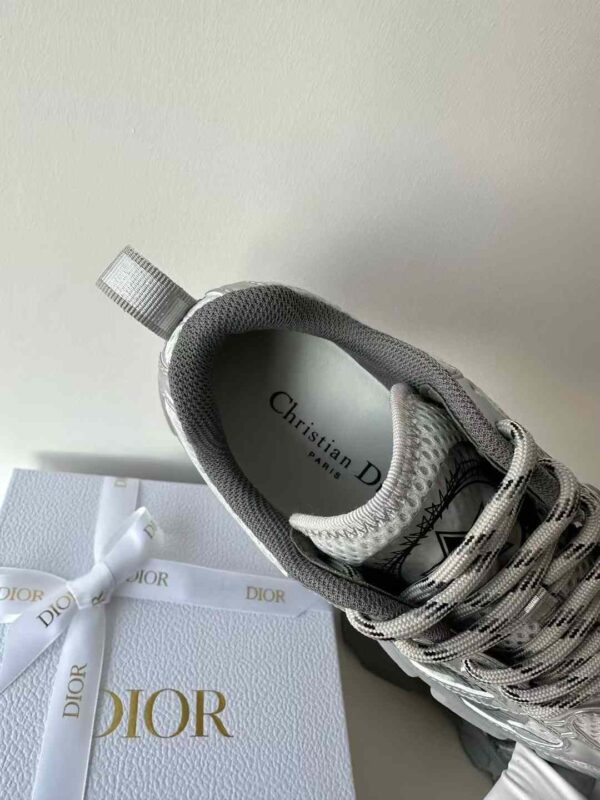 DIOR Chrono Sneakers