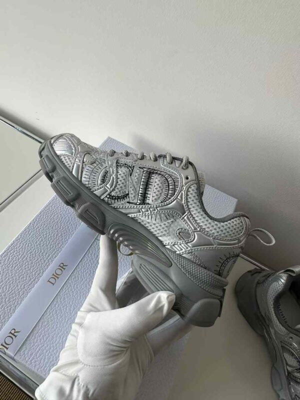 DIOR Chrono Sneakers