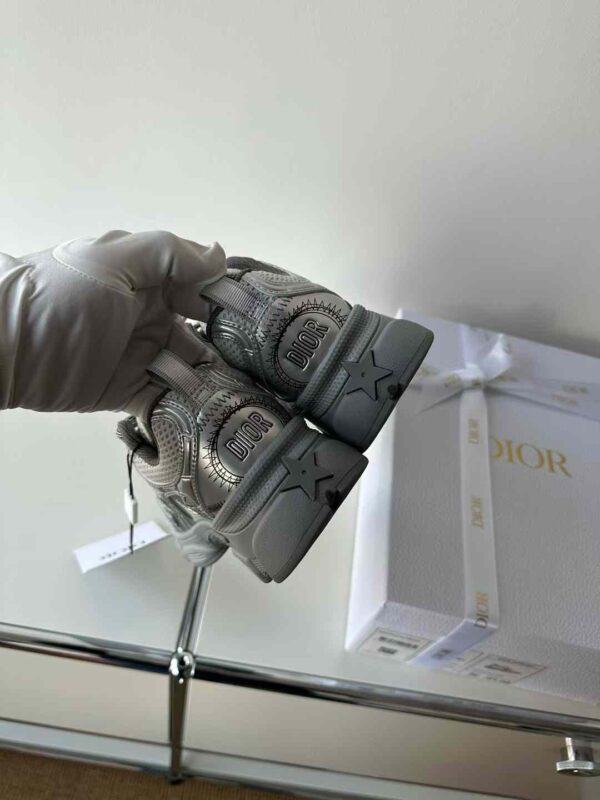 DIOR Chrono Sneakers