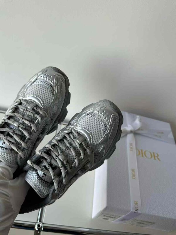 DIOR Chrono Sneakers