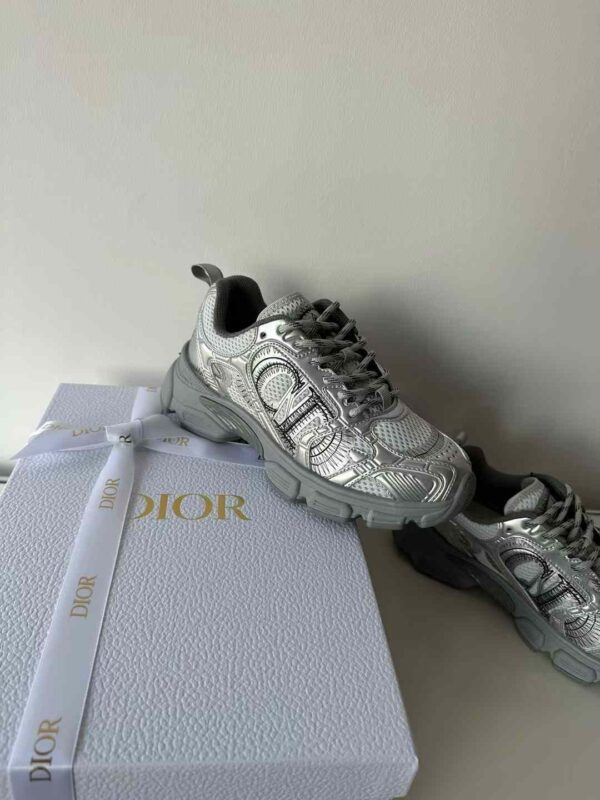 DIOR Chrono Sneakers