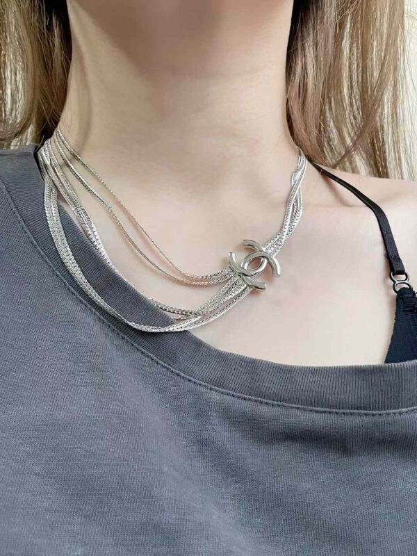 CHANEL Necklace13