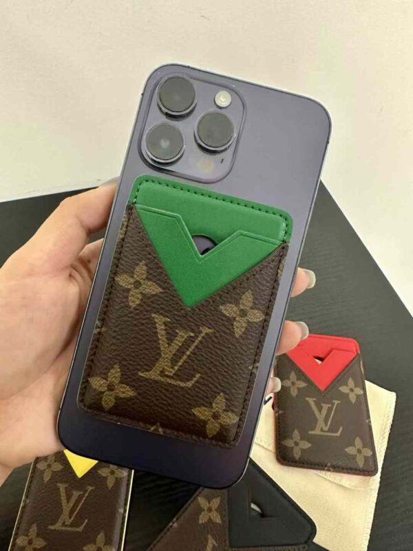 LV  iphone Mobile phone case（Contact customer service by choosing a color）