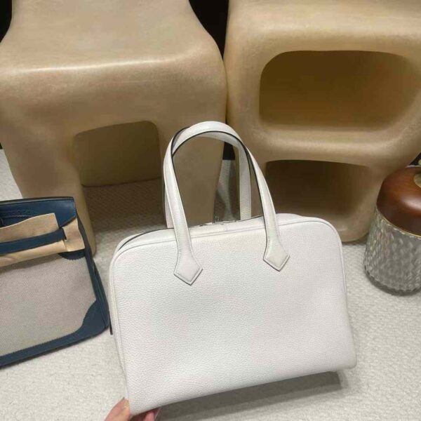HERMES VICTOIA BAG Color 01