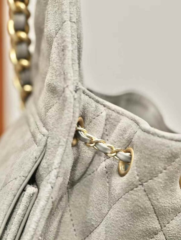 CHANEL 25 BAGS