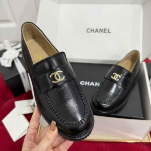 CHANEL Casual leather shoes