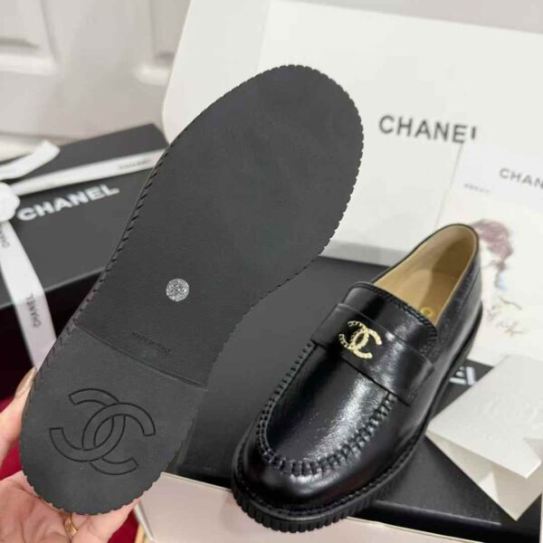 CHANEL Casual leather shoes