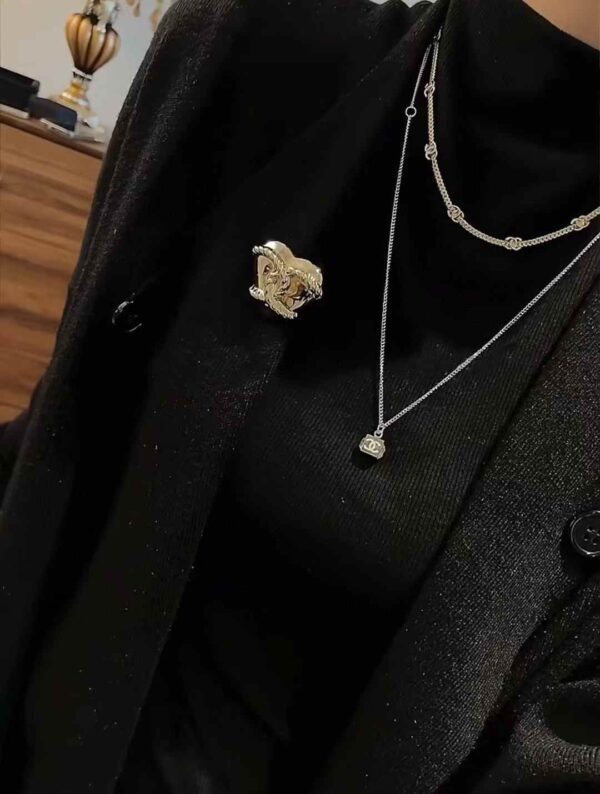 CHANEL Brooch