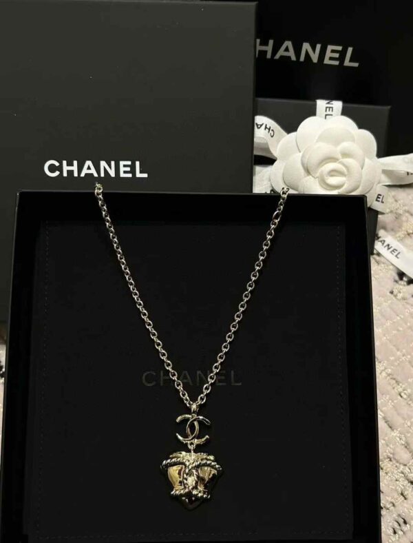 CHANEL Necklace