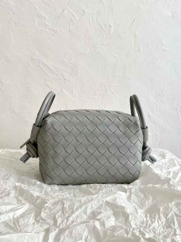 BOTTEGA VENETA  Loop Top Handle