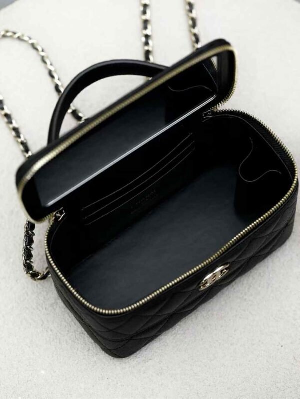CHANEL box bag