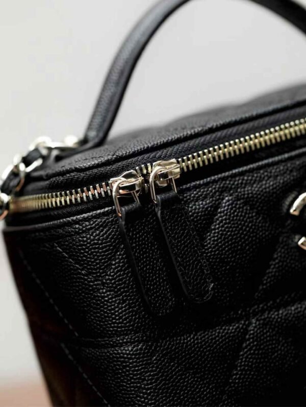CHANEL box bag