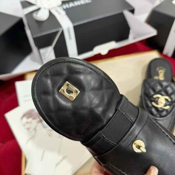 CHANEL 25C VINTAGE Buckle Mueller slippers
