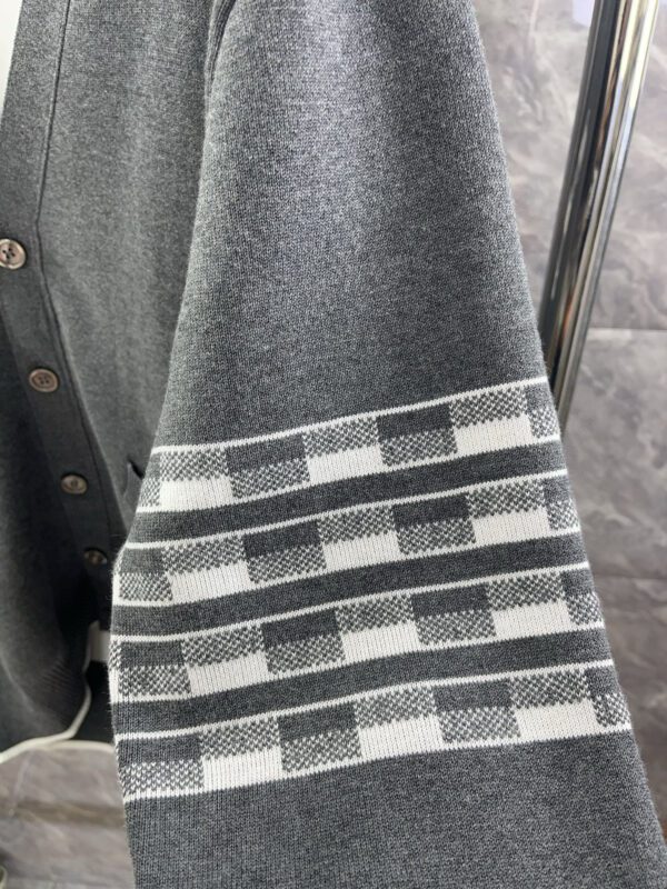 THOM BROWNE  Classic puppy knitted cardigan