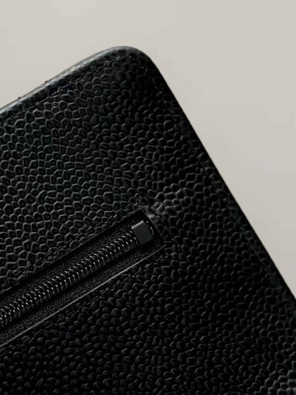 CHANEL Chain wallet