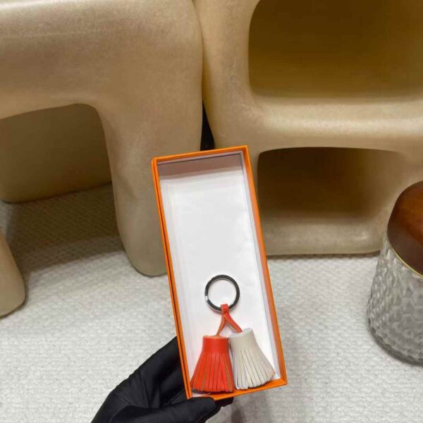 Contact customer service before placing an order for color